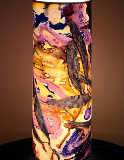 Lamp featuring vinetree leaves